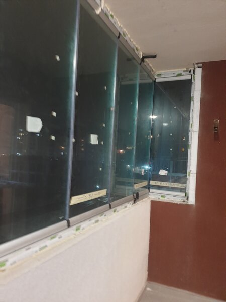 Inchideri balcoane si terase – solutii moderne din sticla si aluminiu