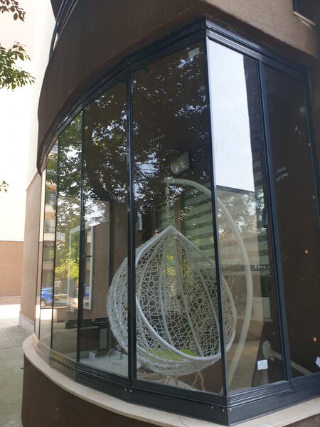 Inchideri balcoane si terase – solutii moderne din sticla si aluminiu